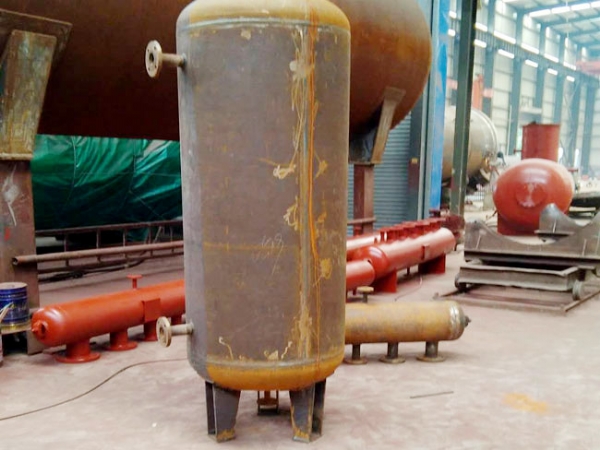 連續排污擴容器